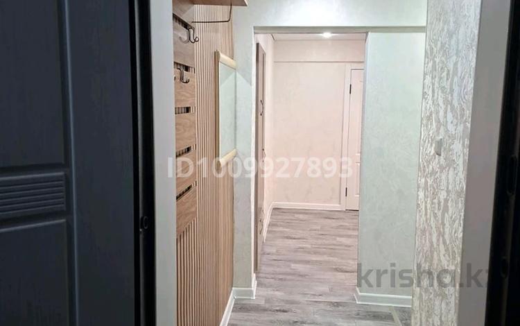 3-бөлмелі пәтер · 60 м² · 2/5 қабат, Сабитова 24, бағасы: 18 000 ₸ в Балхаше — фото 2
