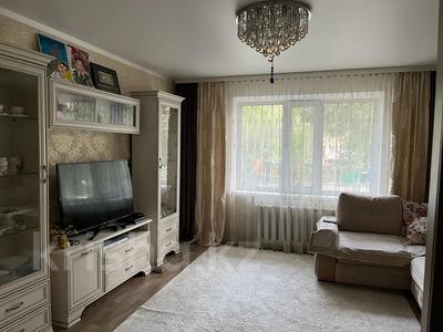 Продажа квартир в Абай обл.: 3-комнатная квартира · 63.9 м² · 1/9 этаж, Народная 33 за 27 млн 〒 3-комнатная квартира · 63.9 м² · 1/9 этаж, Народная 33 за 27 млн 〒 в Семее