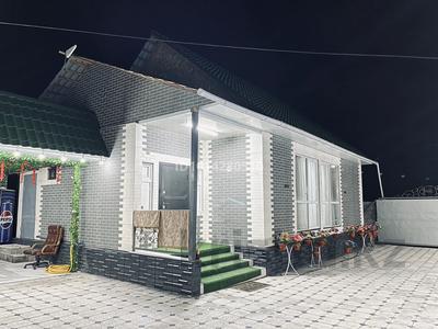 Жеке үй · 5 бөлме · 120 м² · 15 жүзд., Жангозина 3, бағасы: 35 млн ₸ в Каскелене