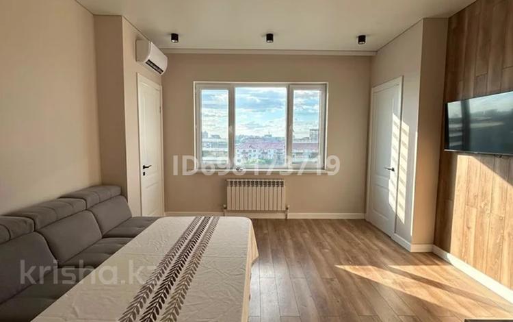 3-комнатная квартира · 61.8 м², мкр Центральный, Дружбы 14 за 35 млн ₸ в Атырау — фото 18