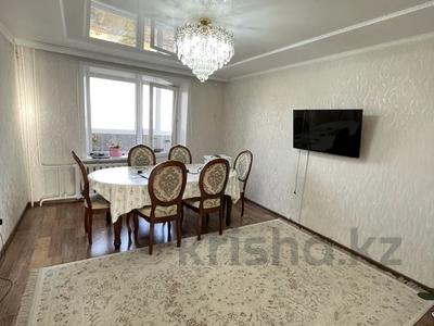 3-комнатная квартира, 70 м², 10/10 этаж, Жаяу Мусы 1 за 19.7 млн 〒 в Павлодаре