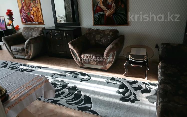 2-комнатная квартира · 68 м² · 2/9 этаж, Батыс-2 участок 18Е за 150 000 〒 в Актобе, мкр Авиагородок — фото 2