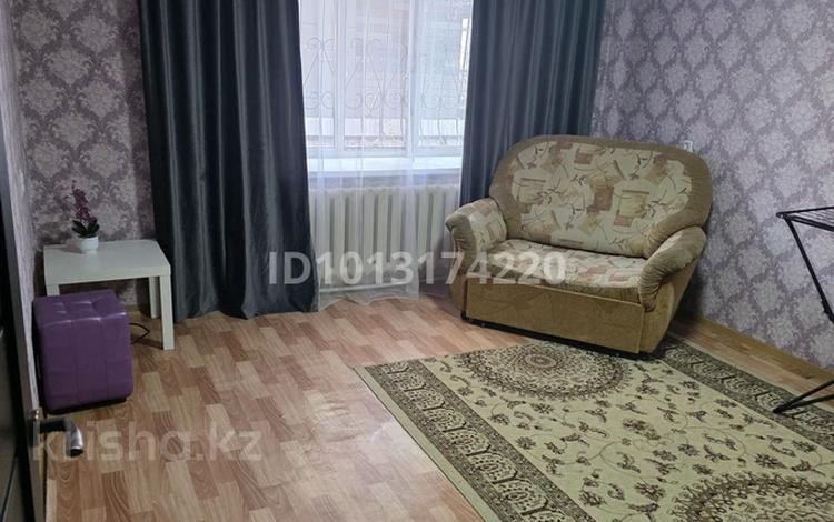1-комнатная квартира · 33 м² · 2/9 этаж, Анжерская 39 — Кооперативный институт за 120 000 ₸ в Караганде, Казыбек би р-н — фото 2