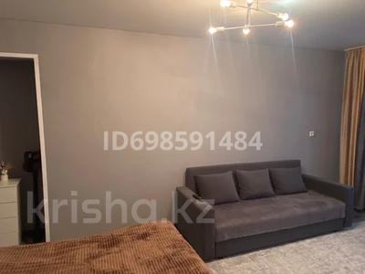 1-комнатная квартира · 38 м² · 4/4 этаж, Ауезова 49А за 10 000 ₸ в Усть-Каменогорске, Ульбинский