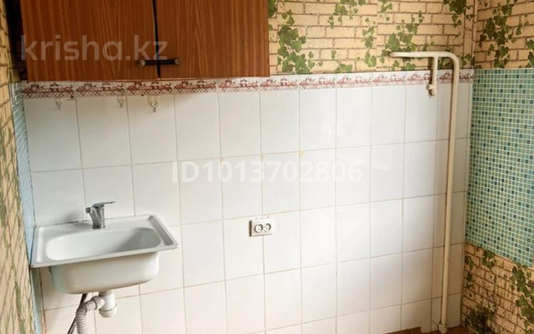 1-комнатная квартира · 40 м² · 5/5 этаж, 4 микрорайон 6/2 за 80 000 ₸ в Риддере — фото 2