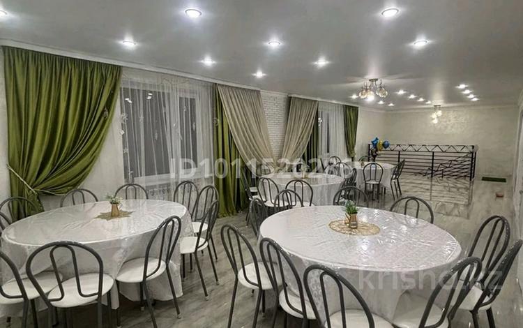 Дом · 3 комнаты · 140 м², Короленко 305 за 75 000 ₸ в Павлодаре — фото 2