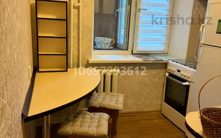 1-комнатная квартира, 36 м², 3/4 этаж помесячно, Назарбаева 313