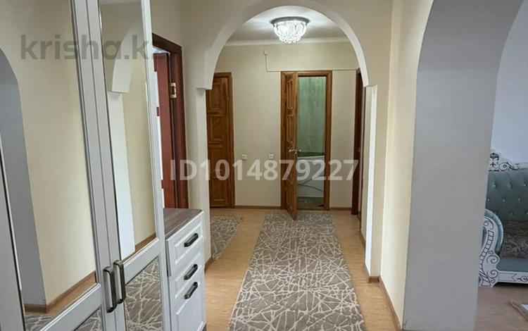 3-комнатная квартира · 86 м² · 3/5 этаж, мкр Ардагер, Сатпаева 32 — Площадь Исатая Махамбета за 270 000 ₸ в Атырау — фото 13