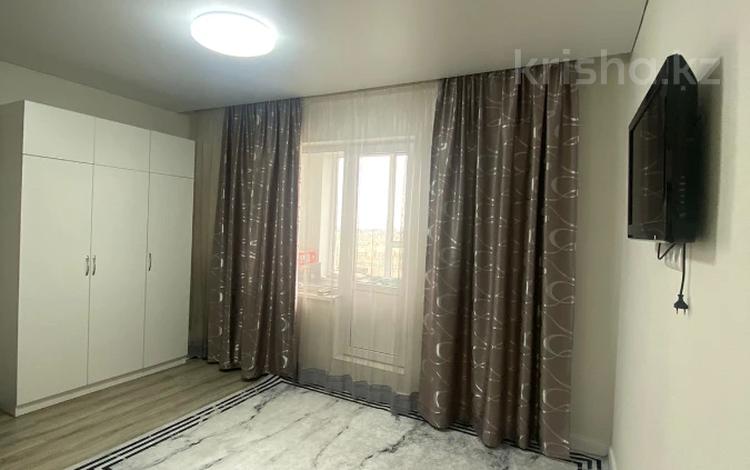 1-комнатная квартира · 42.5 м² · 22/23 этаж, Айнакол за 23.5 млн ₸ в Астане, Алматы р-н — фото 5