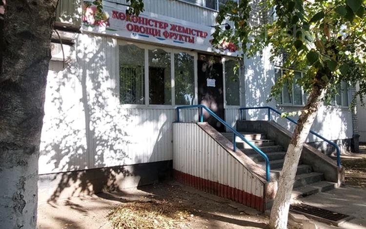 Свободное назначение, офисы, магазины и бутики, склады, салоны красоты, медцентры и аптеки, образование, студии · 36.6 м² за 300 000 〒 в Уральске, мкр Школьник — фото 2