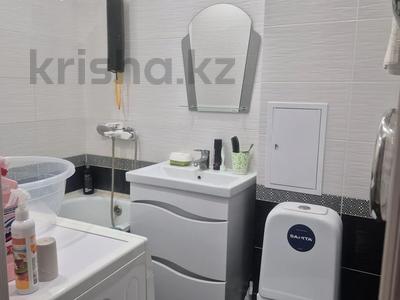 2-комнатная квартира · 45 м² · 2/5 этаж, Ульяна громова 9 за 14.9 млн 〒 в Уральске