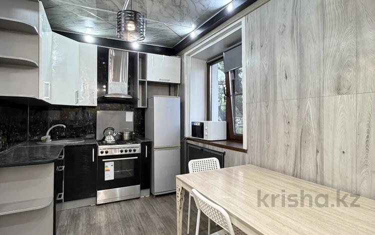 2-комнатная квартира · 45 м² · 4/4 этаж, Наурызбай батыра 63 — Толе би за 300 000 ₸ в Алматы, Алмалинский р-н — фото 2