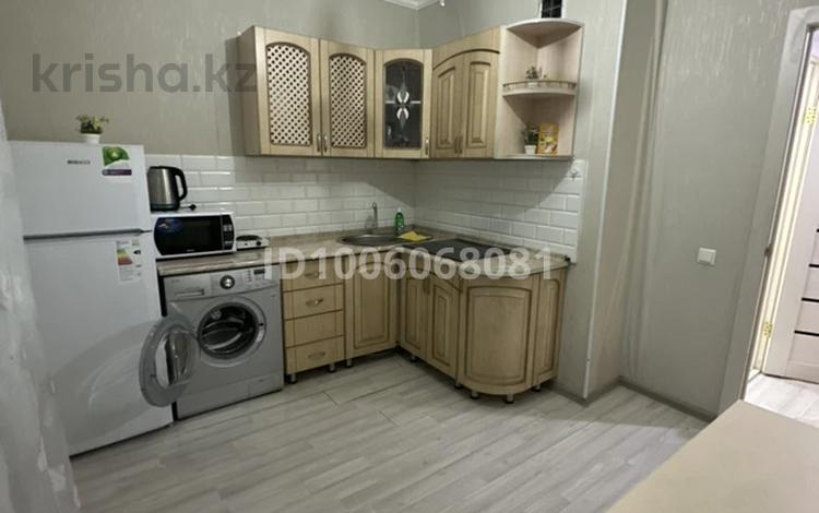 1-комнатная квартира · 38 м² · 5/6 этаж, Кабанбай батыра 48 за 220 000 ₸ в Астане, Есильский р-н — фото 2