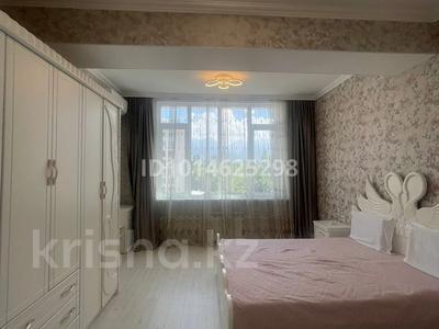 3-комнатная квартира · 71 м² · 7/10 этаж, Бухар Жырау 35 за 30 000 ₸ в Алматы, Бостандыкский р-н
