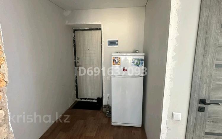 2-комнатная квартира, 37 м², 2 этаж, Абая 28