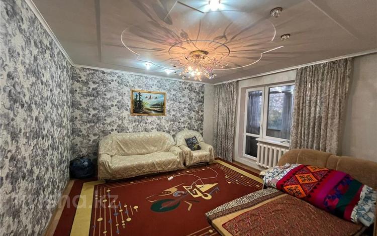3-комнатная квартира · 64 м² · 6/9 этаж, мкр Юго-Восток, степной 4 24 за 25.5 млн ₸ в Караганде, Казыбек би р-н — фото 2