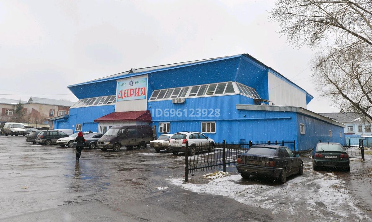 Магазины и бутики · 4903 м²