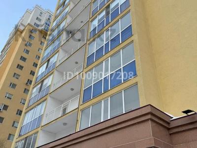 3-бөлмелі пәтер · 104 м² · 7/18 қабат, Кенен Азербаев 47, бағасы: 53 млн ₸ в Астане, Сарайшык р-н