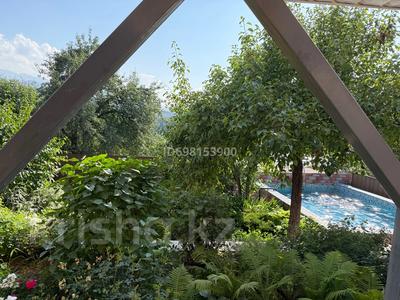 Дом · 7 комнат · 300 м², мкр Каменское плато, Кербулакская 32 — Кербулакская 32 за 60 000 〒 в Алматы, Медеуский р-н