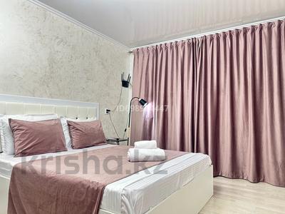 Аренда квартир посуточно в Жамбылской обл.: 1-комнатная квартира · 43 м² · 3/5 этаж, Пр Жамбыла — Сулейманова за 13 000 〒 1-комнатная квартира · 43 м² · 3/5 этаж, Пр Жамбыла — Сулейманова за 13 000 〒 в Таразе