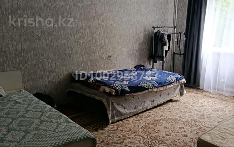 2 комнаты · 48 м² · 2 этаж, мкр Жетысу-2 46 за 55 000 ₸ в Алматы, Ауэзовский р-н — фото 2