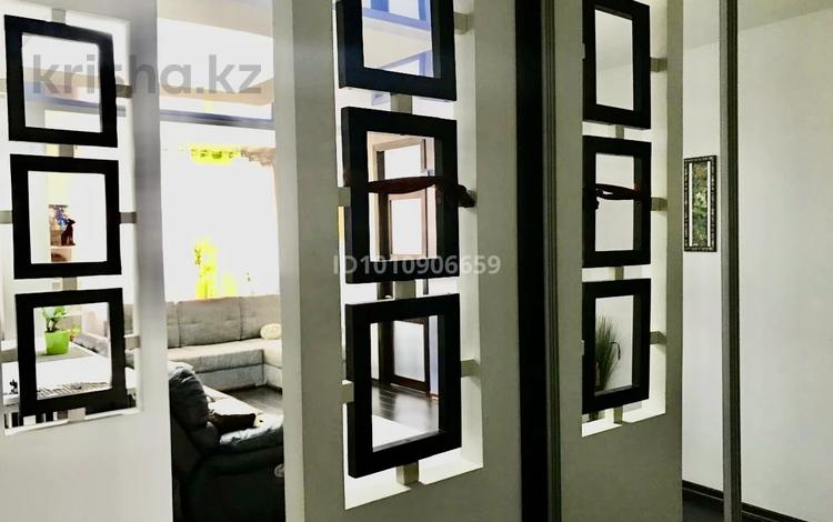 2-бөлмелі пәтер · 58 м² · 6/9 қабат, Аскарова Асанбая — Микрорайон Мирас рядом парк президента и гольф клуб, бағасы: 370 000 ₸ в Алматы, Наурызбайский р-н — фото 2