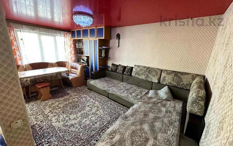3-комнатная квартира, 64 м², 1/5 этаж, Шакарима 145 за 17 млн 〒 в Усть-Каменогорске — фото 2