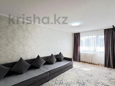 3-комнатная квартира · 60.2 м² · 2/5 этаж, Жанасемейская 35 за 21.7 млн 〒 в Семее