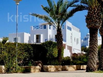 Отдельный дом • 6 комнат • 232 м² • 5 сот., Хлорака, Пафос за 489 млн 〒