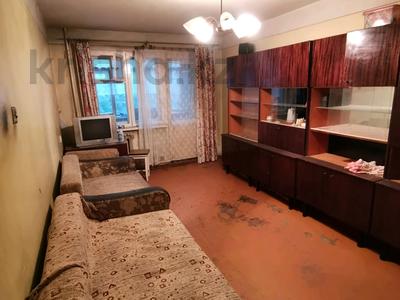 2-комнатная квартира, 44 м², 2/5 этаж, Майкудук, Майкудук, 12й микрорайон 63а за 8.8 млн 〒 в Караганде, Алихана Бокейханова р-н