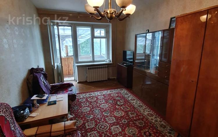 1-комнатная квартира, 30 м², 3/5 этаж, Пр. Комсомольский 1 — П. Корчагина - пр. Комсомольский