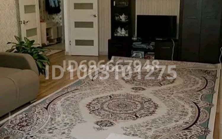 1-комнатная квартира · 55 м² · 3/5 этаж, мкр. Алтын орда, Тауелсиздик 5 — Гипермаркет Дина за 23 млн 〒 в Актобе — фото 3