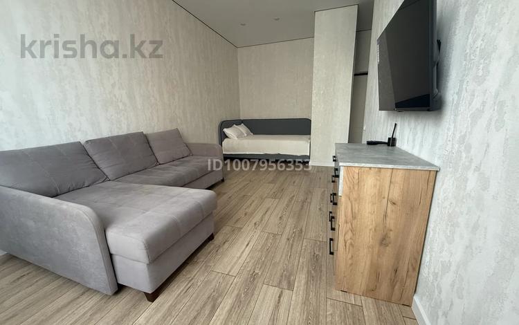 1-комнатная квартира · 35 м² · 10/17 этаж, Туран 50/3 за 16 000 ₸ в Астане, Есильский р-н — фото 2