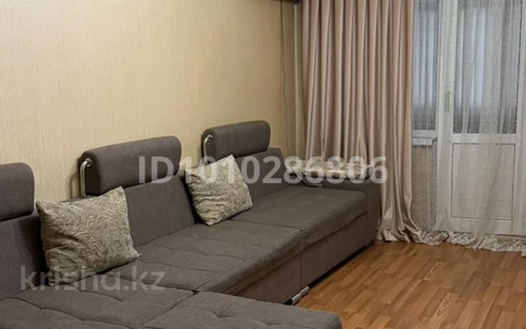 3-комнатная квартира · 60 м² · 2/5 этаж, Пошанова 28 за 180 000 ₸ в Шымкенте — фото 2