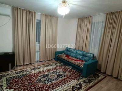 2-комнатная квартира · 65 м² · 2/3 этаж, улица Самар за 150 000 ₸ в Уральске