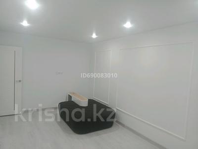 2-бөлмелі пәтер · 45 м² · 1/5 қабат, Мкр молодежный 22, бағасы: 6.5 млн ₸ в Кандыагаш