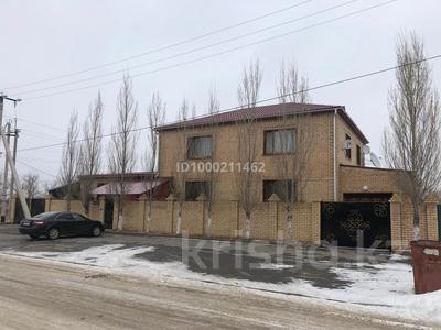 Продажа домов и дачи в Костанайской обл.: Отдельный дом · 9 комнат · 500 м² · 24 сот., Аубакирова 267 за 230 млн 〒 Отдельный дом · 9 комнат · 500 м² · 24 сот., Аубакирова 267 за 230 млн 〒 в Мичуринское