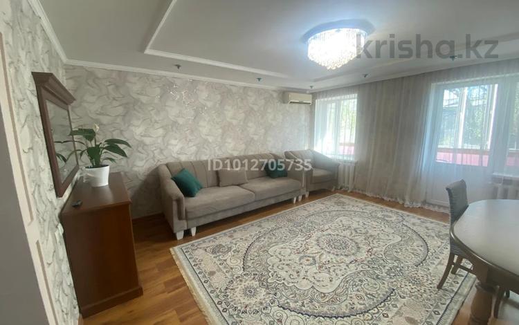3-бөлмелі пәтер · 77 м² · 2/3 қабат, Аюченко — Сзади Авторынка, бағасы: 23.5 млн ₸ в Семее — фото 2