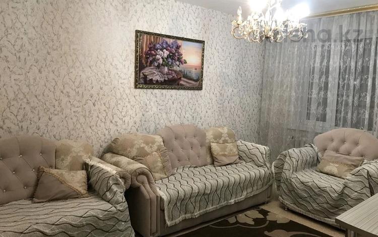 3-бөлмелі пәтер, 65 м², 3/5 қабат ай сайын, Жукова, бағасы: 180 000 〒 в Петропавловске — фото 2