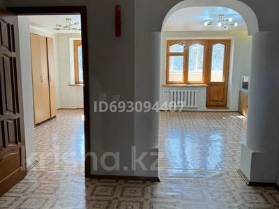 2-бөлмелі пәтер, 61 м², 2/5 қабат, Ружейникова 10/1, бағасы: 16.5 млн 〒 в Уральске