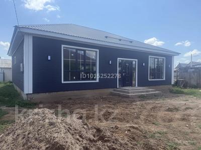 Отдельный дом · 4 комнаты · 130 м² · 4.5 сот., мкр. Зачаганск пгт 13/1 — Гулзар за 28 млн ₸ в Уральске