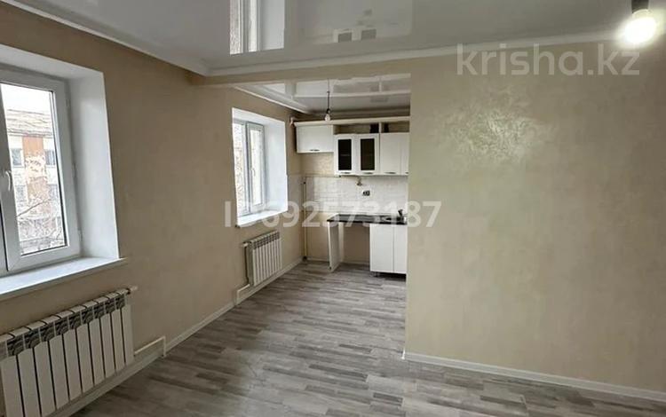 2-комнатная квартира, 49 м², 4/4 этаж, 1 Мкр 11 — улица Конаева за 18 млн 〒 в Конаеве (Капчагай) — фото 2