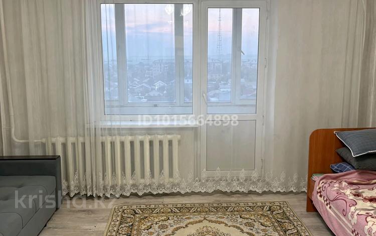 1-бөлмелі пәтер · 42 м² · 8/9 қабат, Оборонная 55 — Рядом ТД Апрель, бағасы: 140 000 ₸ в Семее — фото 2