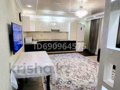 3-бөлмелі пәтер, 80 м², 2/12 қабат, Айнаколь 60, бағасы: 33.5 млн 〒 в Астане, Алматы р-н