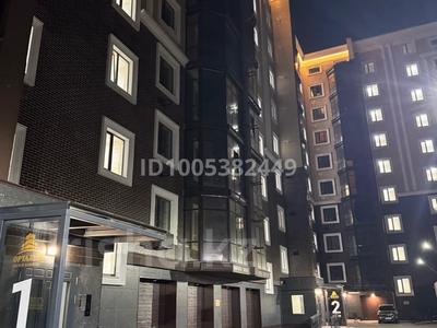 2-комнатная квартира · 81 м² · 2/9 этаж, Молдагулова 5/4 за 45.7 млн 〒 в Уральске