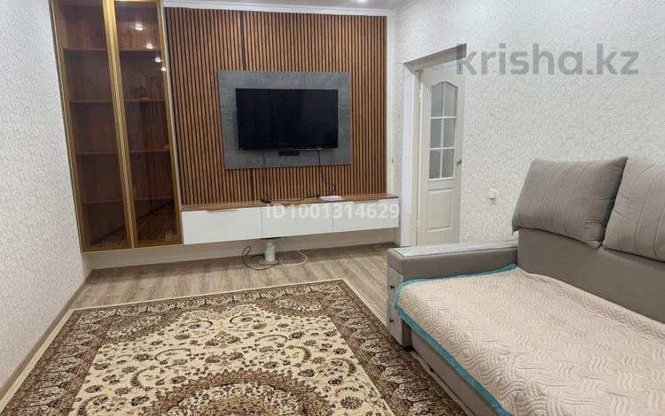 1-комнатная квартира · 45 м² · 2/5 этаж, Арай-2 100 за 140 000 ₸ в  — фото 2