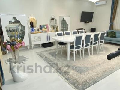 Отдельный дом · 5 комнат · 152.5 м² · 6.4 сот., Джамбула 66 за 85 млн 〒 в Актобе, мкр. Курмыш