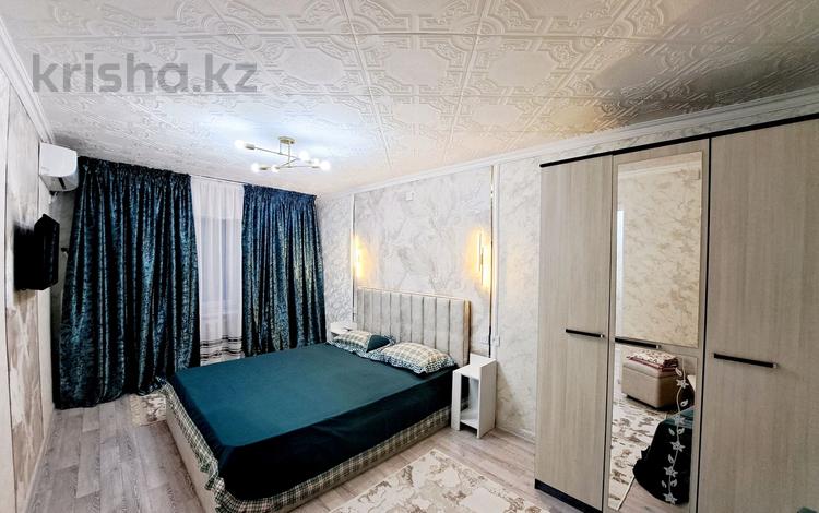 1-бөлмелі пәтер · 30 м² · 2/4 қабат, Республика 11 — Shymkent Plaza PАрбат Колос, бағасы: 12 000 ₸ в Шымкенте, Аль-Фарабийский р-н — фото 3