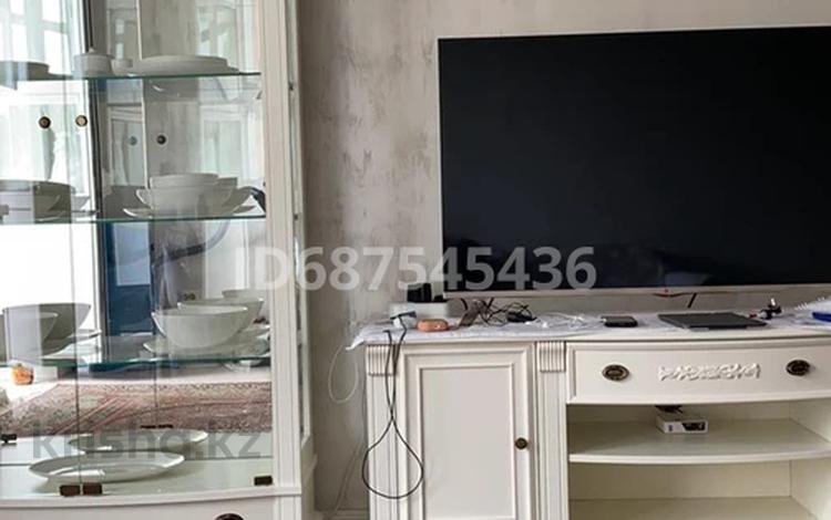 2-комнатная квартира · 62.7 м² · 2/5 этаж, мкр Самал-3, проспект Достык 107 за 450 000 ₸ в Алматы, Медеуский р-н — фото 2