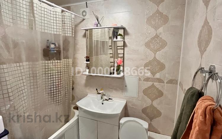 3-комнатная квартира · 62 м² · 1/5 этаж, мкр Центральный, Махамбетта Утемисова 119 — Напротив Торгового дома Арын за 20 млн ₸ в Атырау — фото 2